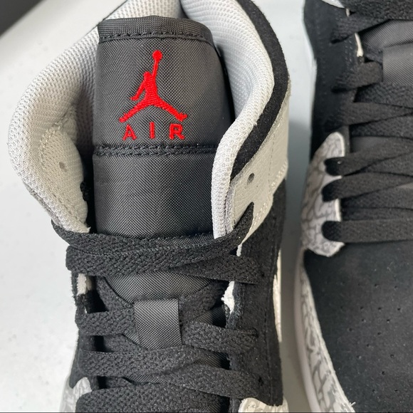 Air Jordan 1 Mid SE Black & Grey Mens Size 10 Basketball Sneakers - Picture 7 of 13